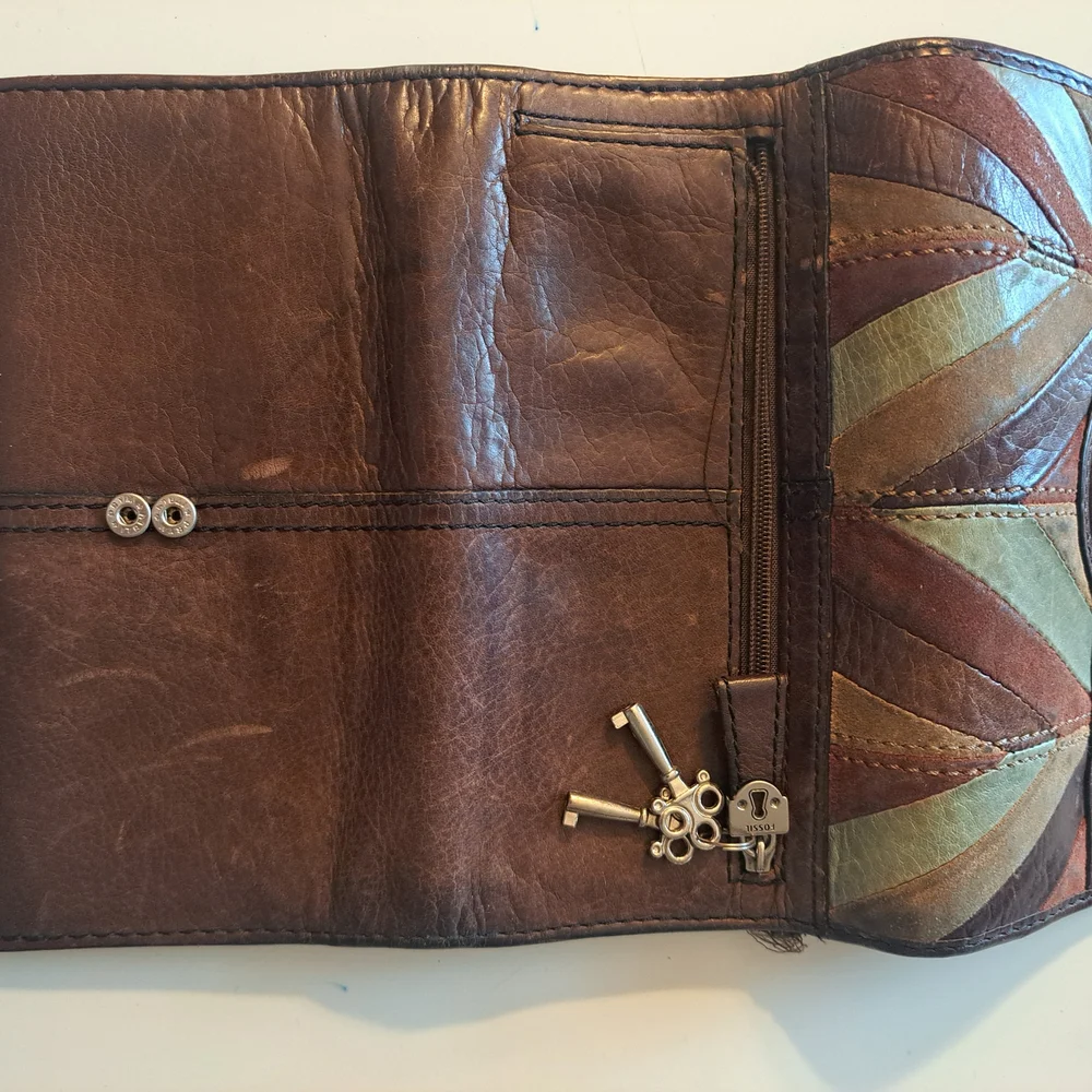 Vintage Fossil Maddox Chevron Patchwork Leather Wallet - Boho Trifold with Key - Picture 4 of 6